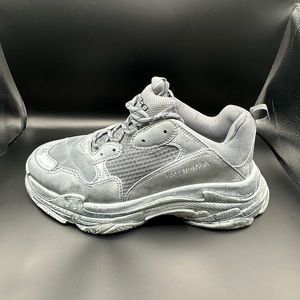 Balenciaga Triple S Sneaker. No Trades.